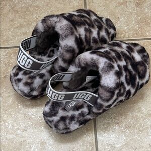UGG Leopard Print Fluff Yeah Slides Slippers Size 8 Woman New